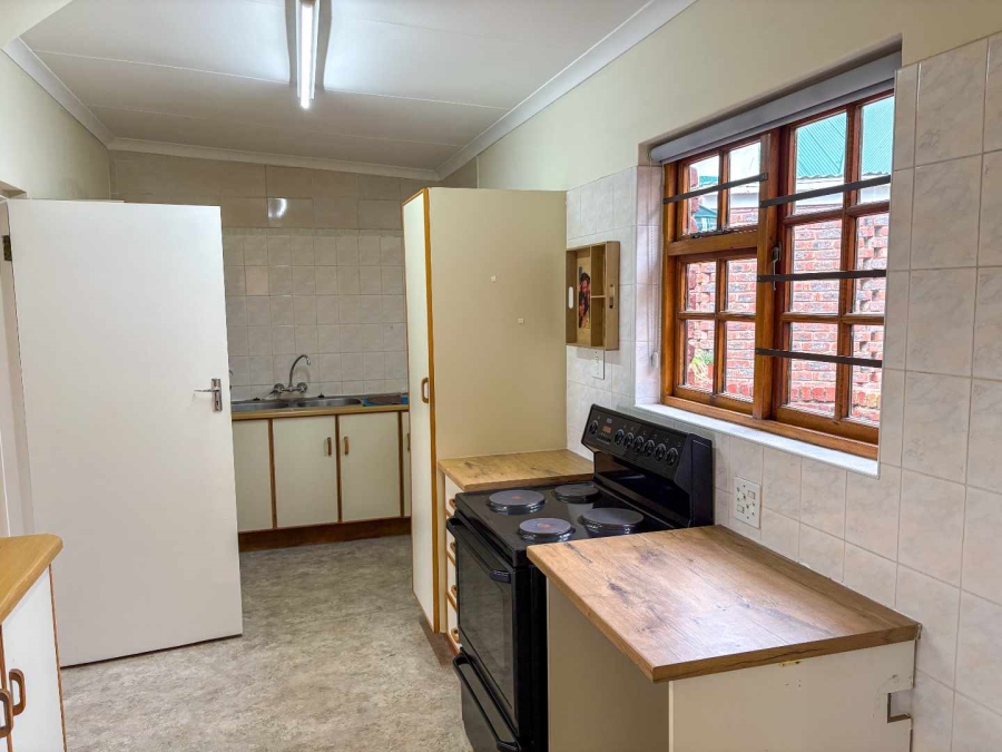 2 Bedroom Property for Sale in Stilbaai Wes Western Cape